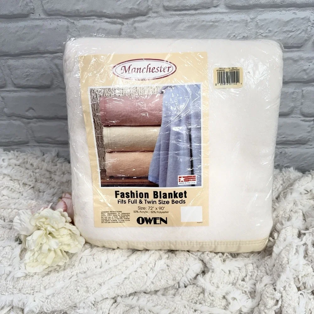Vtg Owen Manchester Twin / Full Size Acrylic Blanket Soft Fuzzy Ivory Cream 80's